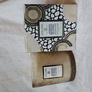 Voluspa Jasmine Night Blooms 9 oz Candle. Heavy Glass Jar